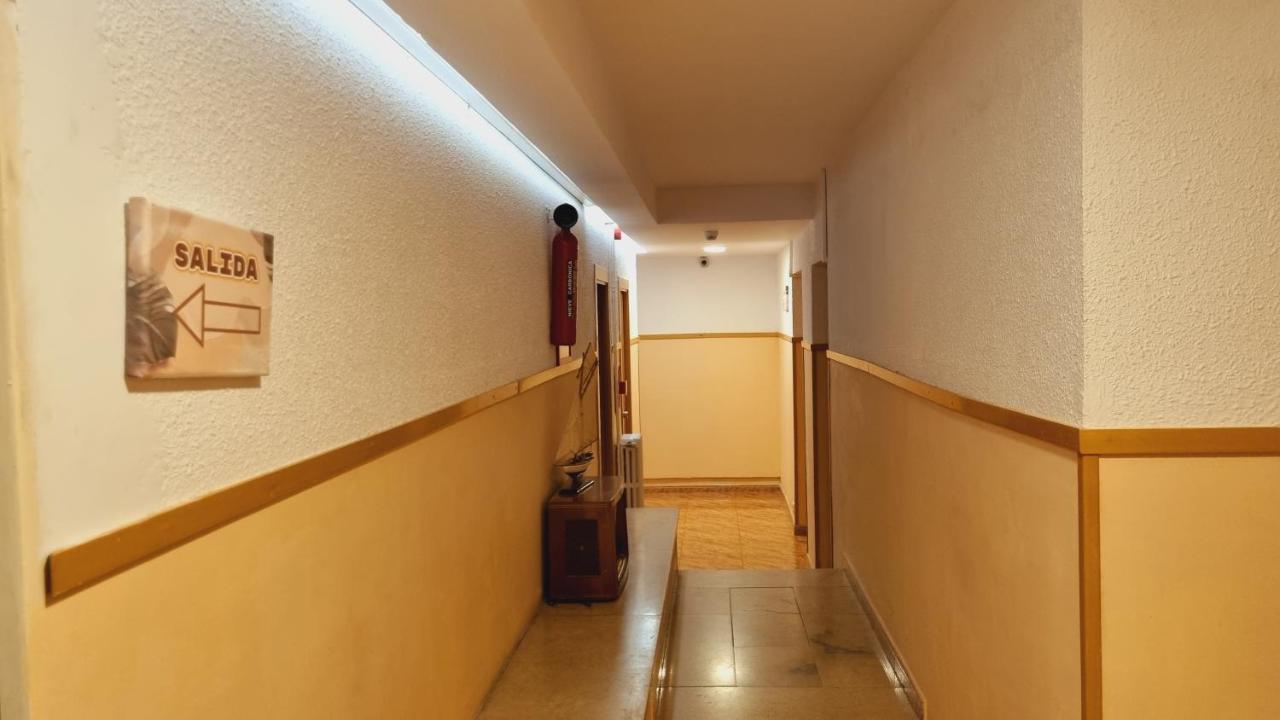Hostal Rio De Castro Barcelona Exterior foto